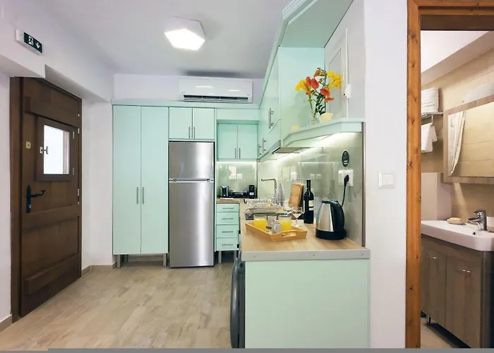 Daire Myrsini's In Pelion Khórto